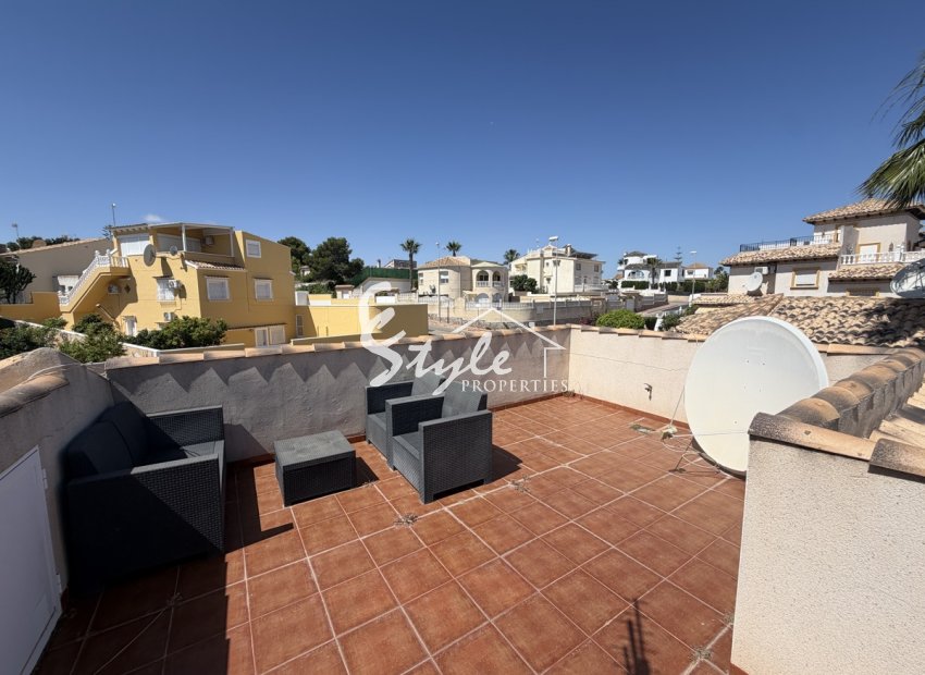 Reventa - Villa - Villamartín - Villamartin