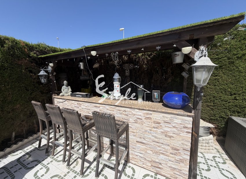 Reventa - Villa - Villamartín - Villamartin