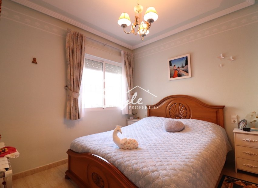 Reventa - Villa - Villamartín - Villamartin