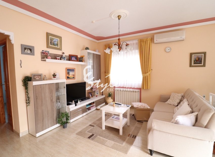 Reventa - Villa - Villamartín - Villamartin