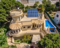 Роскошная средиземноморская вилла в Dehesa de Campoamor в 300 метрах от пляжа. Orihuela Costa. Коста Бланка. ID2991
