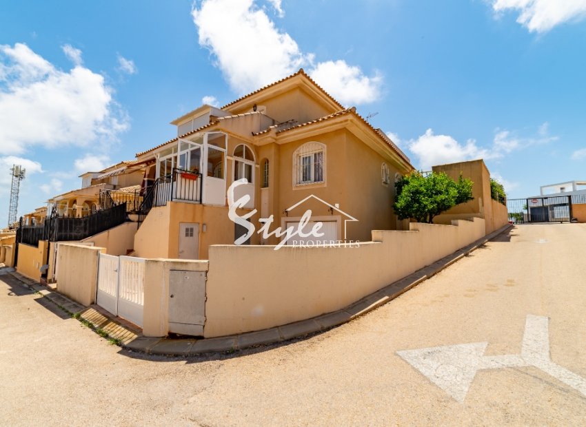 Se vende adosado 3 habitaciones en Los Altos, Punta Prima, Orihuela Costa , Costa Blanca. ID1646