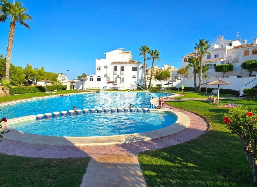 Se vende adosado en La Mata , Torreblanca, Torrevieja, Alicante . ID 2795