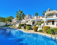 Se vende adosado en Las Violetas, Villamartín, Orihuela Costa , Costa Blanca. ID2541