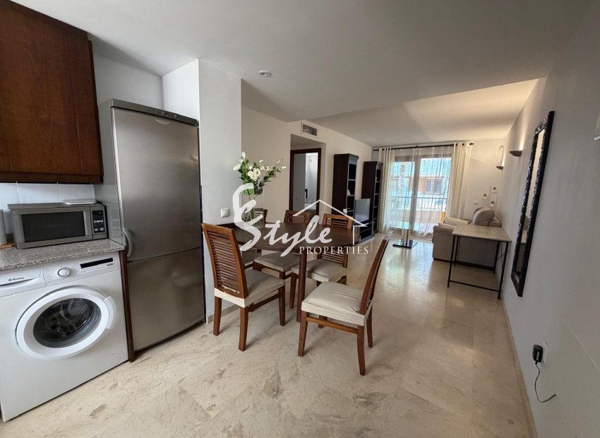 Se vende apartamento de 2 dormitorios con vistas a la piscina en La Recoleta, Punta Prima, Costa Blanca. ID2223