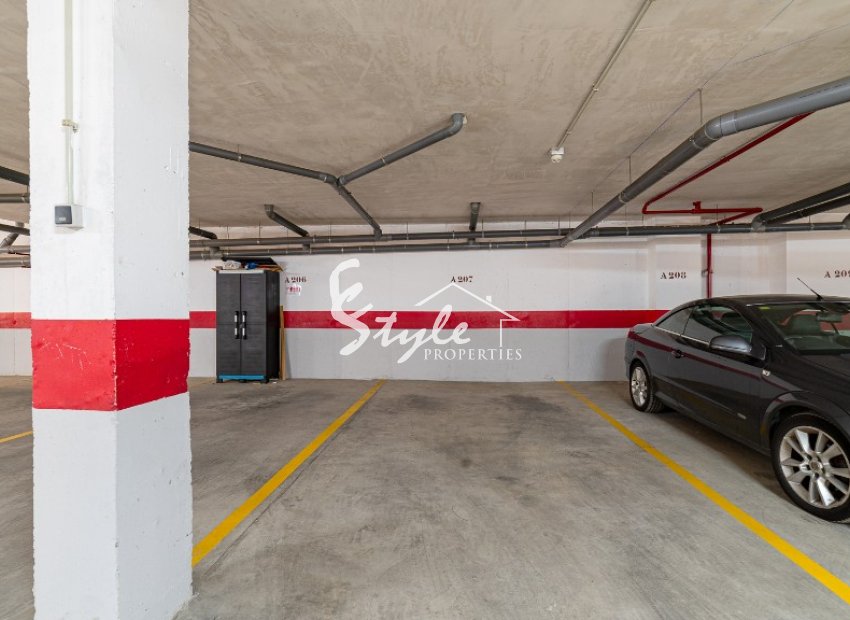 Se vende apartamento de 2 dormitorios con vistas al mar en La Zenia, Costa Blanca, España. ID2373