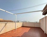 Se vende apartamento en última planta en Ciñuelica, Punta Prima, Orihuela Costa. ID1841