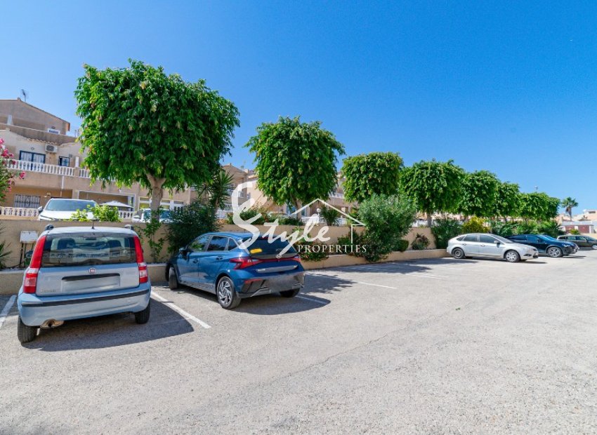 Se vende apartamento en última planta en Ciñuelica, Punta Prima, Orihuela Costa. ID1841