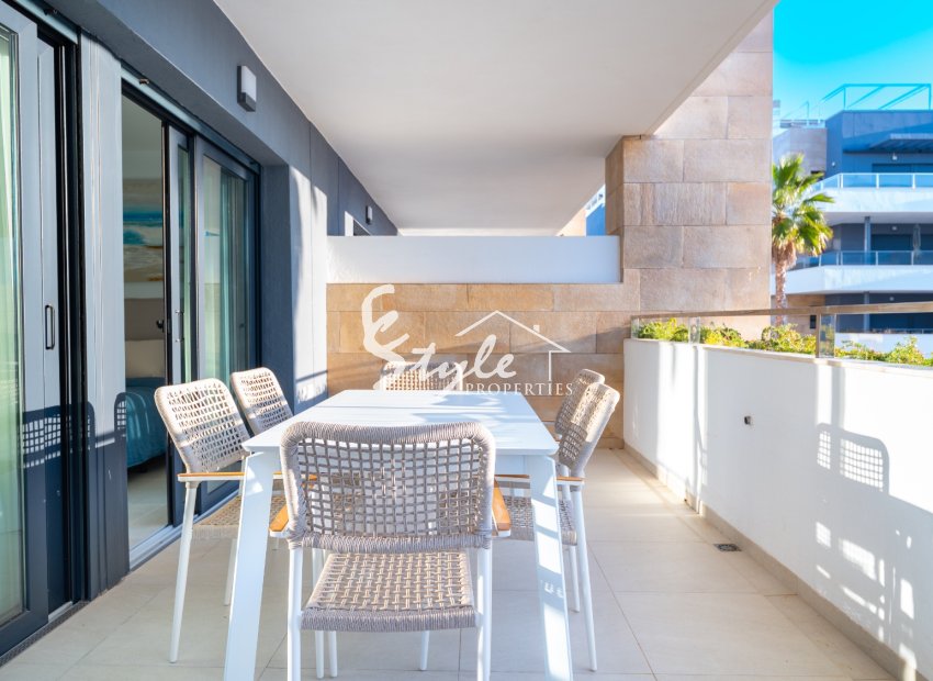 Se vende apartamento moderno en Flamenca Village , Playa Flamenca , La Zenia, Orihuela Costa. ID2134