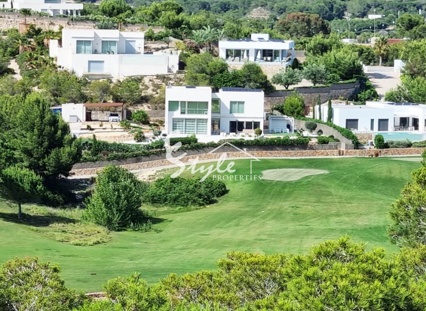 Se vende apartamento moderno en Las Colinas Golf, Orihuela Costa, Costa Blanca, Spain.ID1804