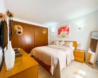Se vende apartamento orientado al sur cerca de la playa en La Entrada, Punta Prima, Costa Blanca, España. ID3326