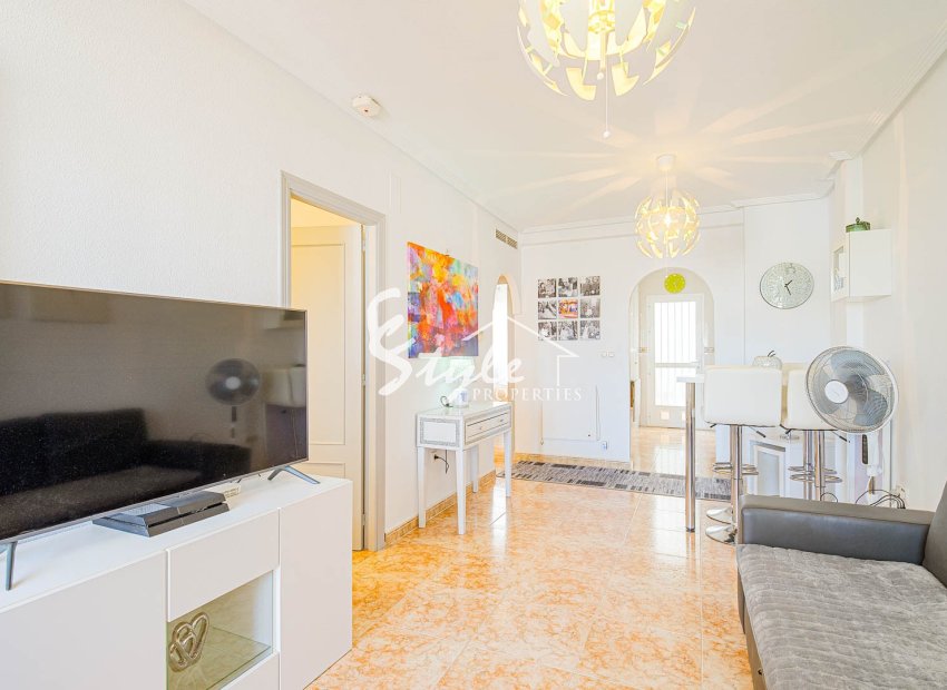 Se vende ático de 2 dormitorios con solarium privado en La Ciñuelica, Punta Prima, Los Altos, Costa Blanca. ID2426