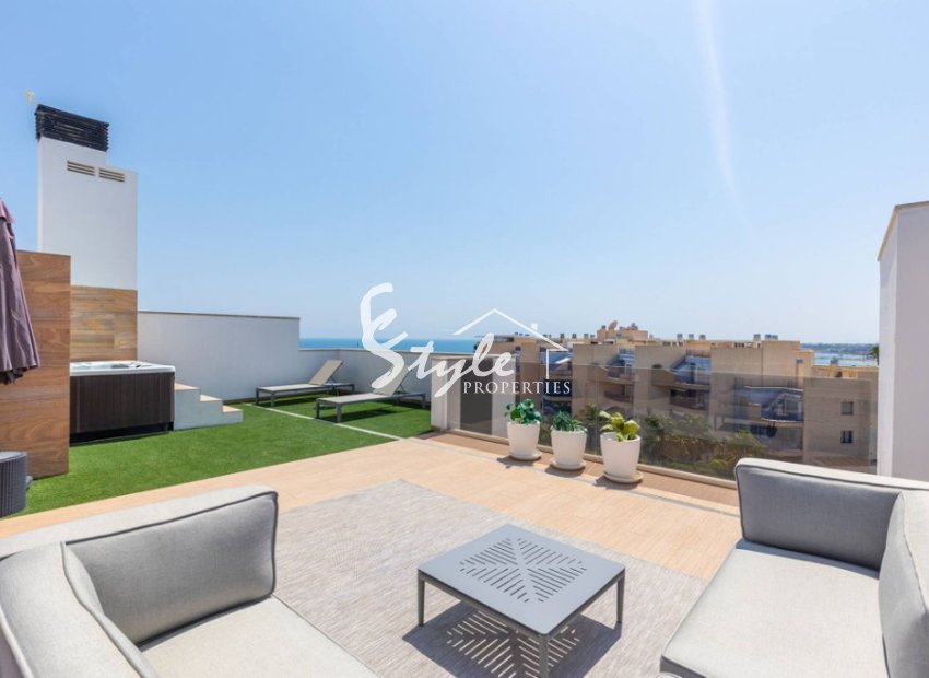 Se vende ático de lujo con vistas panorámicas en Bioko DeLUX, Cabo Roig, Orihuela Costa, Costa Blanca. ID1964