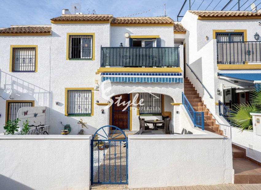 Se vende ático en Urb. Andalus, Los Altos, Orihuela Costa , Costa Blanca. ID2798