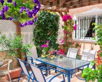 Se vende casa adosada de 2 dormitorios en una urbanización cerrada en Villamartín, Costa Blanca, España. ID2347