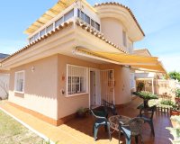 Se vende chalet en Punta Prima,  Los Altos, Las Villas II, Costa Blanca. ID2995