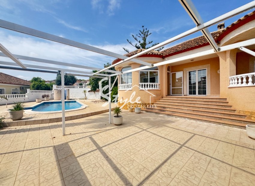 Se vende chalet en San Miguel de Salinas, Alicante/ Costa Blanca. ID1934