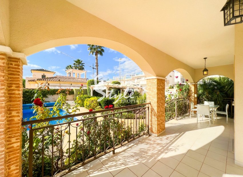 Se vende chalet independiente con piscina en Doña Pepa, Ciudad Quesada, Costa Blanca, España. ID1356