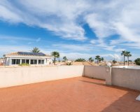 Se vende chalet independiente de una planta con 3 dormitorios en Playa Flamenca, Costa Blanca, España. ID2334