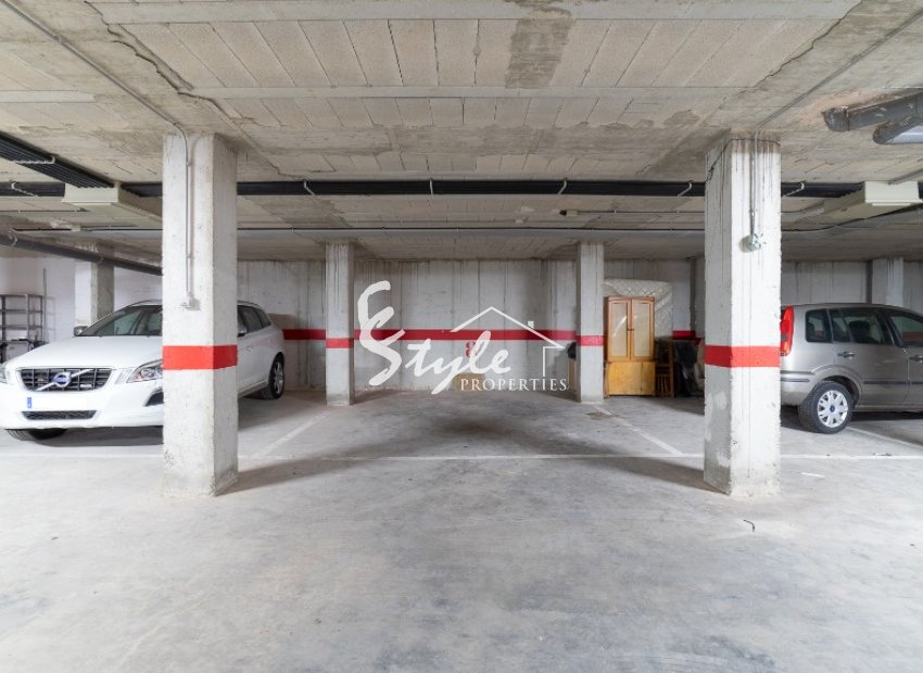 Se vende encantadora casa adosada con aparcamiento en La Cinuelica, Punta Prima, Orihuela Costa. ID1970