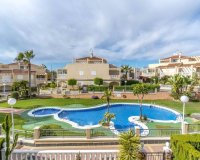 Se vende espacioso adosado en esquina con 3 dormitorios en Zeniamar, Playa Flamenca, Costa Blanca. ID2296