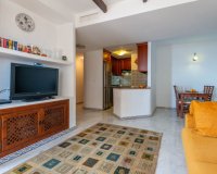 Se vende piso de 3 habitaciones en Atalayas, Los Locos, Torrevieja. ID1946