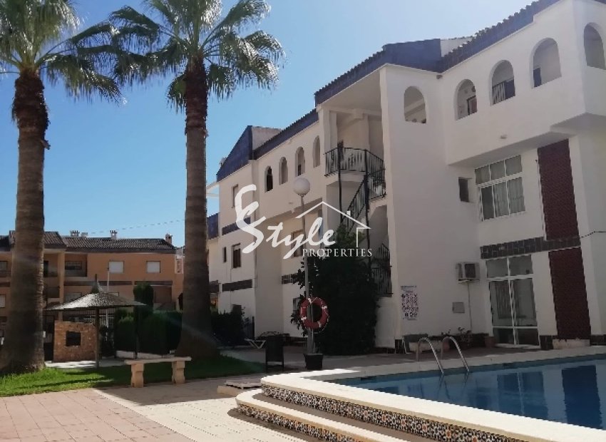 se vende piso en Punta Prima, Torrevieja,Costa Blanca. ID1339