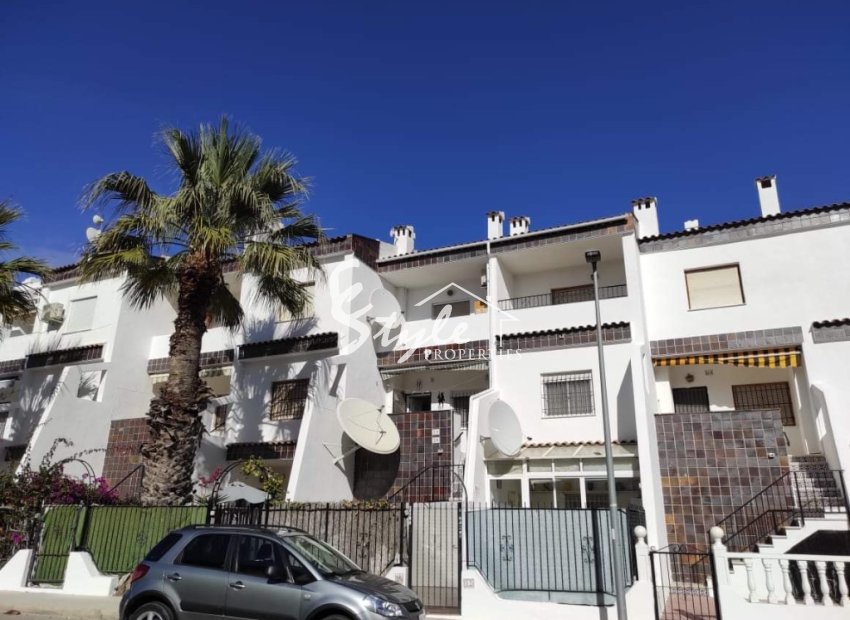 se vende piso en Punta Prima, Torrevieja,Costa Blanca. ID1339