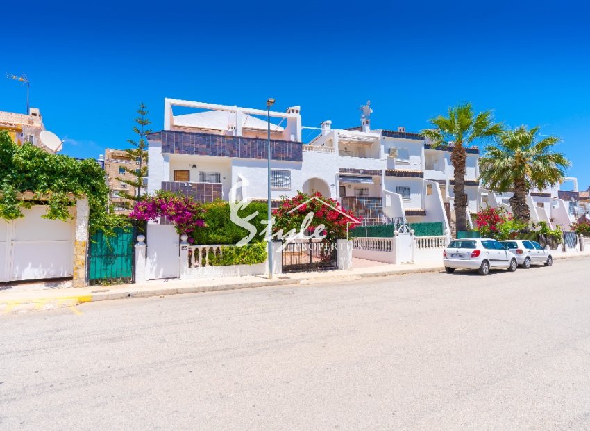 se vende piso en Punta Prima, Torrevieja,Costa Blanca. ID1339