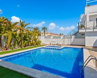 Se vende Piso moderno y soleado en La Zenia, Costa Blanca, Orihuela Costa. ID2191