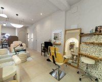 Se vende salón de belleza en el centro de Alicante, Costa Blanca, España. ID036