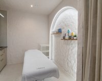 Se vende salón de belleza en el centro de Alicante, Costa Blanca, España. ID036