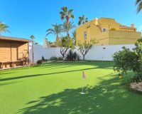 Se vende villa cerca del mar en Playa Flamenca,  Orihuela Costa. ID2804