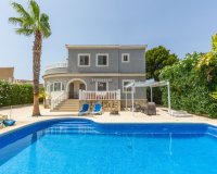 Se vende villa de 5 habitaciones en San Fulgencio, Alicante. ID2671