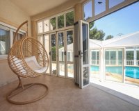 Se vende villa de estilo clásico cerca de la playa en Campoamor, Costa Blanca, España. ID1722