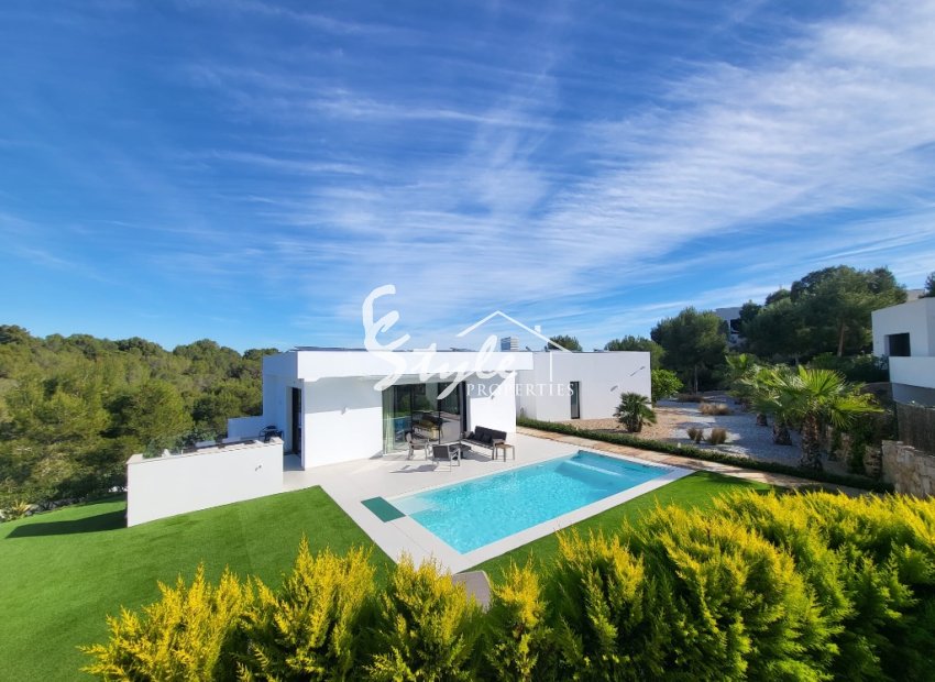 se vende villa en Las Colinas Golf, Orihuela Costa, Costa Blanca, Spain. ID1992
