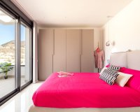 Se vende villa nueva con 3 dormitorios junto al Benidorm en Costa Blanca. ID: ON1138