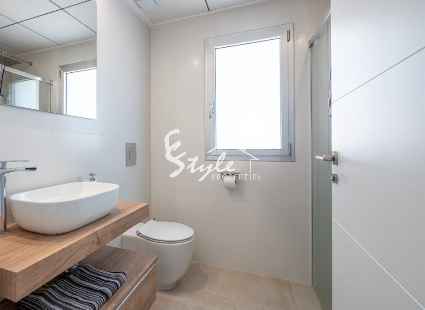 Se venden villas nuevas en Algorfa, Alicante, Costa Blanca, España. ON1705