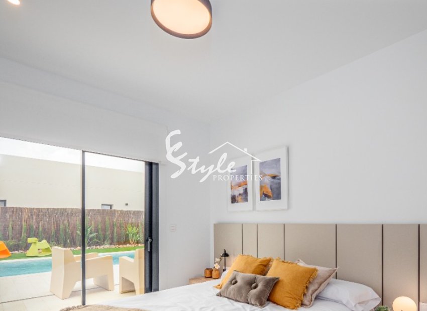 Se venden villas nuevas en Algorfa, Alicante, Costa Blanca, España. ON1706