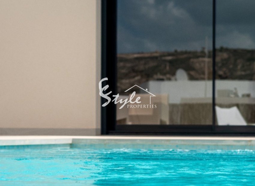 Se venden villas nuevas en Algorfa, Alicante, Costa Blanca, España. ON1706