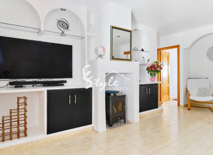 Semi detached house with private pool for sale in Torre de Horadada, Costa Blanca South, Spain