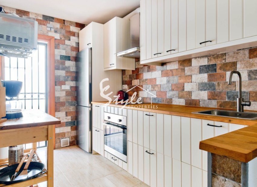 Semi detached house with private pool for sale in Torre de Horadada, Costa Blanca South, Spain