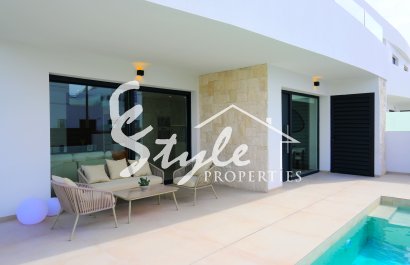 Semi - Detached Villa - Nuevo - Alicante - Dolores