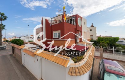Semi-Detached Villa - Resale - Los Altos - Los Altos