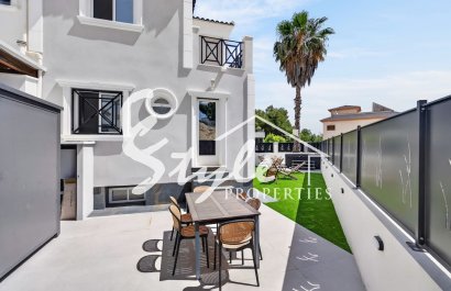 Semi-Detached Villa - Resale - Villamartín - Villamartin