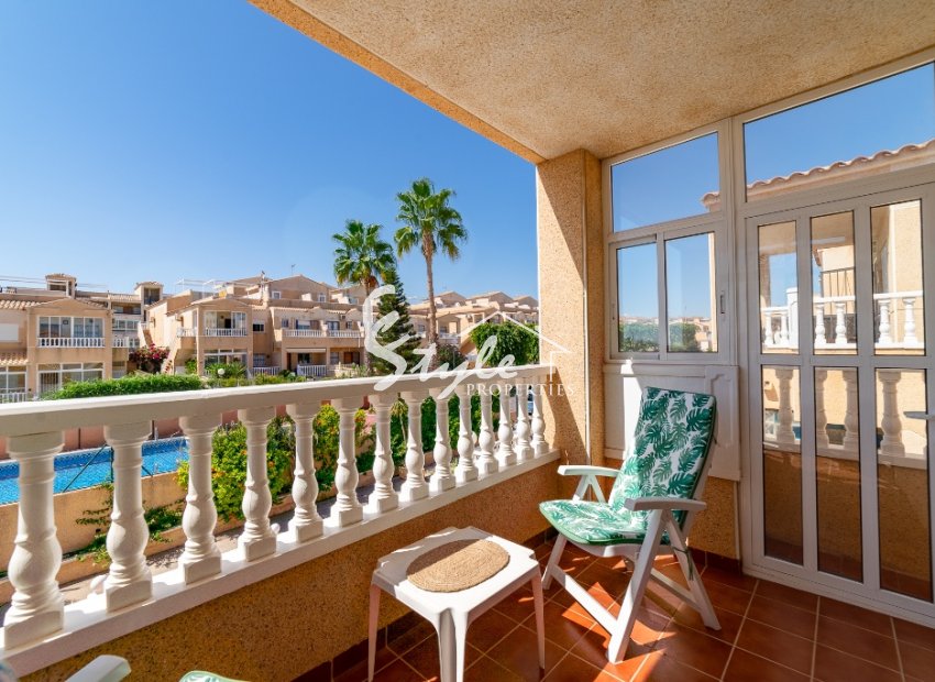 South facing top floor apartment  for sale in Cinuelica, Punta Prima, Costa Blanca, Spain. ID2922