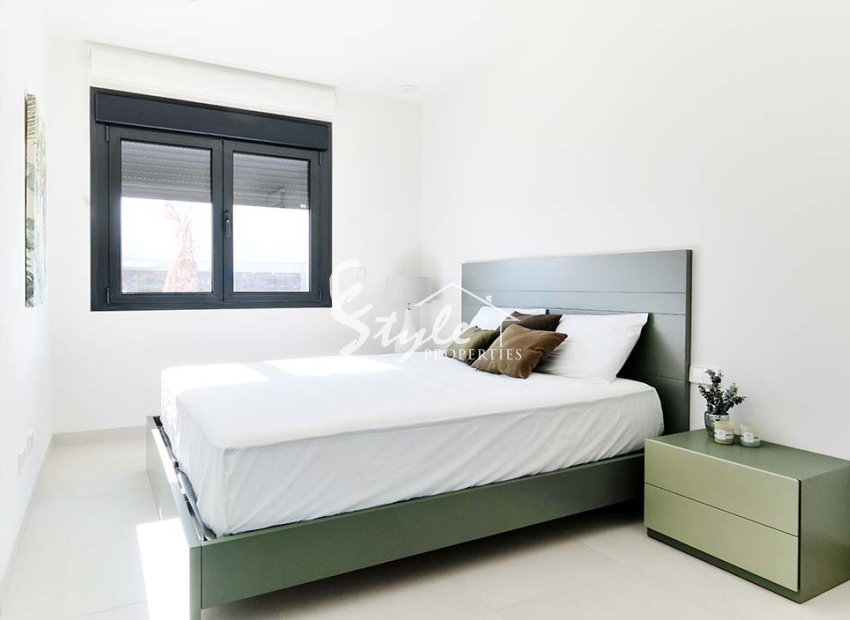 Superb Key Ready villa with 4 bedrooms for sale in Los Montesinos, Costa Blanca South, Spain