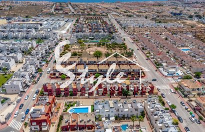 Terraced house / Townhouse - Reventa - Torrevieja  - CI-48730