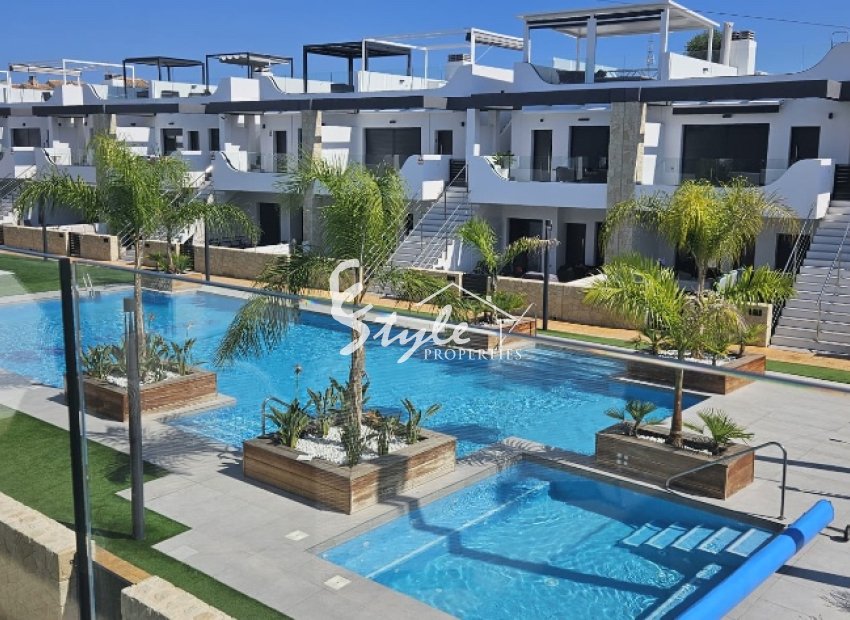 Top floor apartment  for sale in a new complex Innova Beach, Punta Prima , Playa Flamenca, Costa Blanca, Spain.ID2687