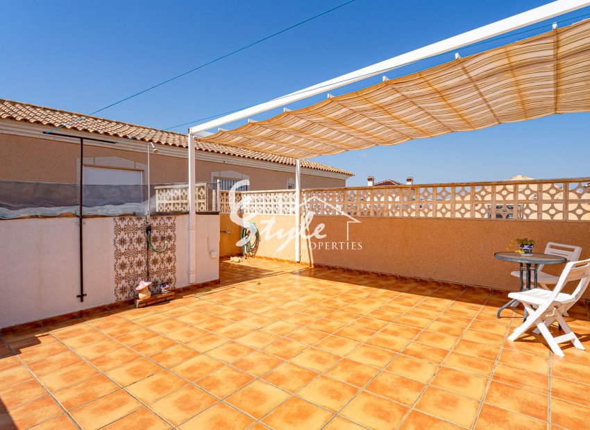 Top-floor apartment with private solarium  in Res. Sal y Mar V,  La Zenia, Orihuela Costa, Costa Blanca, Spain. ID2920
